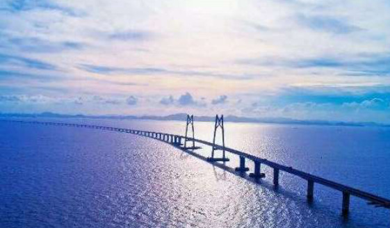 世界上最长的跨海大桥是连接珠海、香港和澳门