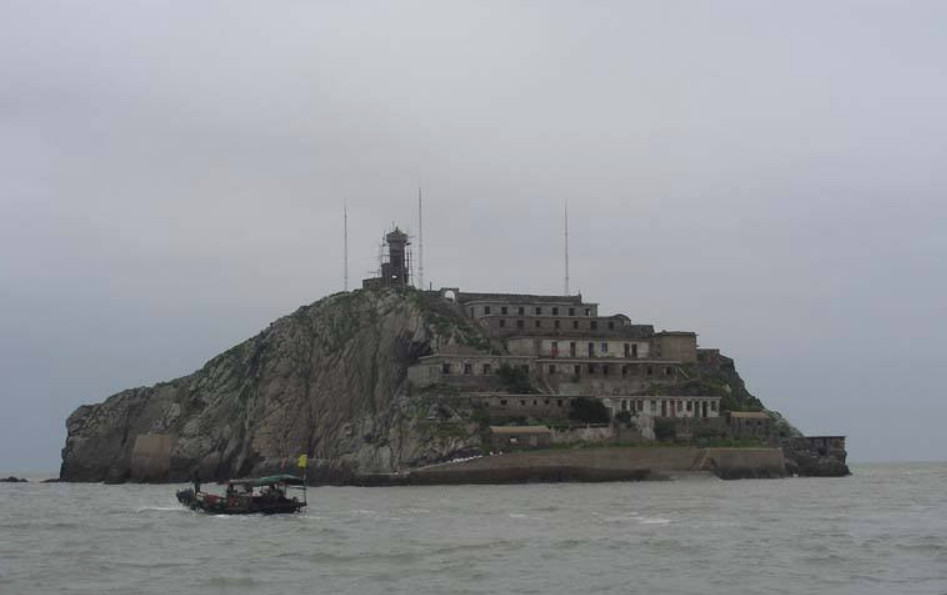 中国最"孤独"岛屿,夫妻2人坚守32年,今英雄去世才被人所知