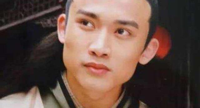 聂远整容前后照片,旧照曝光削骨明显今昔对比