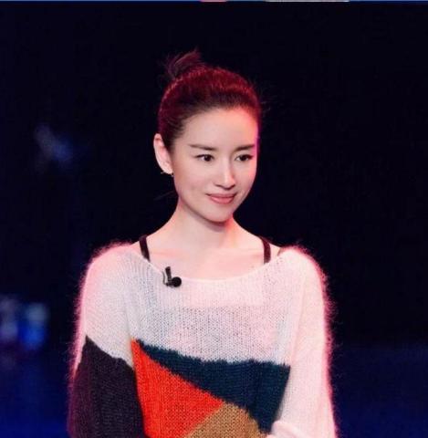 新舞林大会:董洁跳舞惊艳众人,38岁的她依旧像