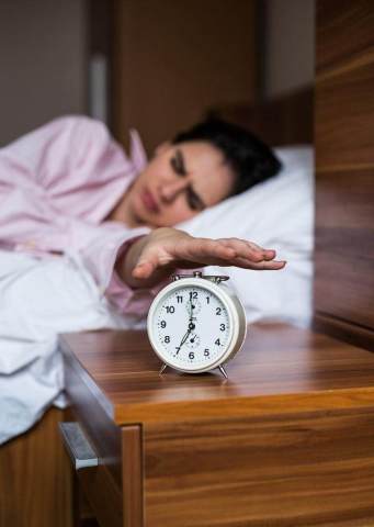 坚持一个月10点睡觉,6点起床,身体会出现这些