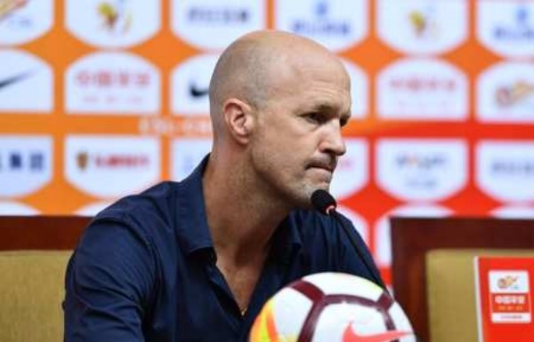 足坛星二代:马尔蒂尼三代红黑情定米兰 贝利儿