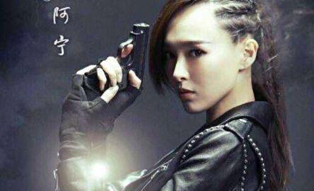 中死去的三人,潘子为保护吴邪而死,胖子为她性情大变