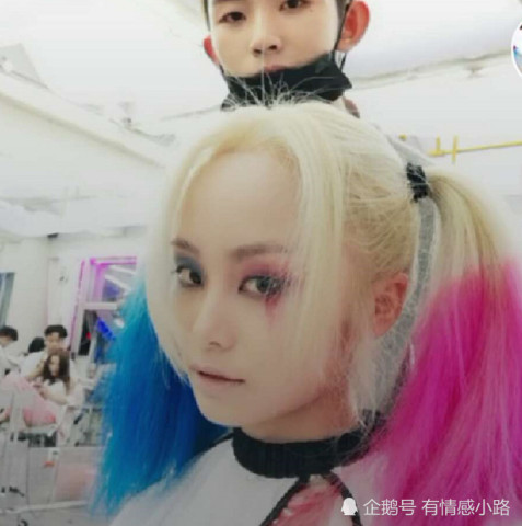 抖音惊现小姐姐cosplay小丑女!网友:千万别回头