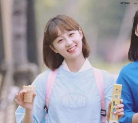 四位小姐姐的学历曝光,孟美岐杨超越初中,而她