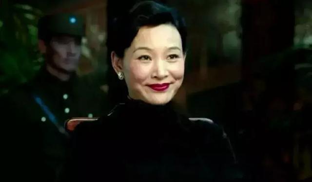 陈冲邬君梅时隔30年后《如懿传》罕见同框,她