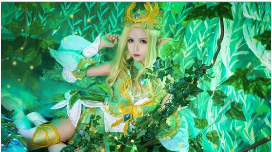 王者荣耀:国服最美王昭君cos,精灵公主+逆天颜