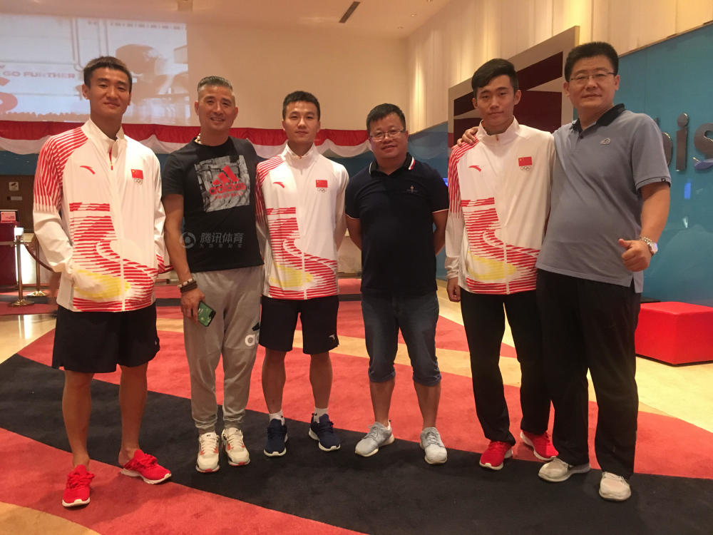 专访韦世豪父亲:儿子该收敛脾气 不担心他没政策踢不上球_腾讯新闻