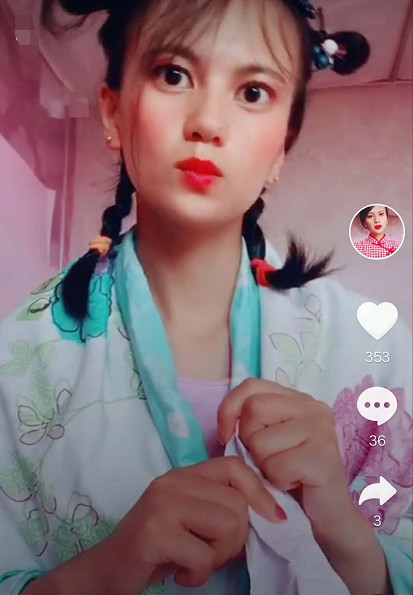 抖音惊现"小燕子",她出演的每条视频,让80,90后回忆满满!