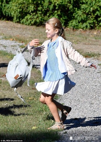 6岁瑞典公主第一天上学,与同学老师自来熟,未