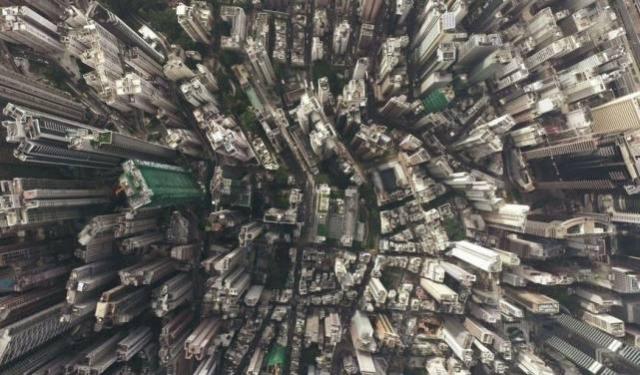 普通人在香港工作,一个月能有多少工资?说出来