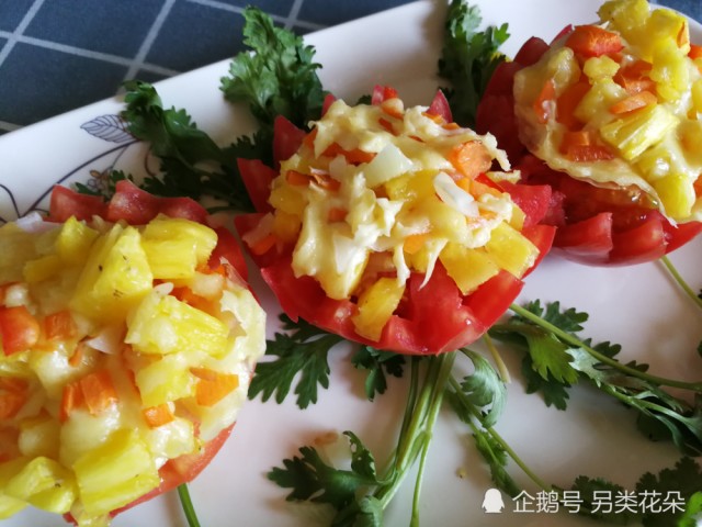 这道菜很多人没见过也叫不出名字,西红柿跟菠萝的组合猜猜看是啥
