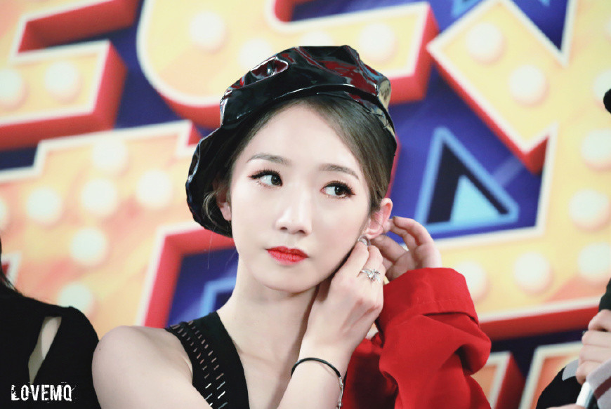 火箭少女又开撕了,孟美岐刚归队,应援团却发文