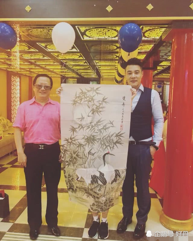 贾乃亮称李小璐经常偷偷哭 打脸甜馨舅舅（组图） - 9