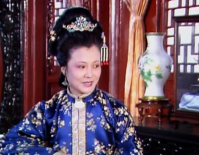 尤氏说了一句应景的话,调侃贾珍聚众赌博的行