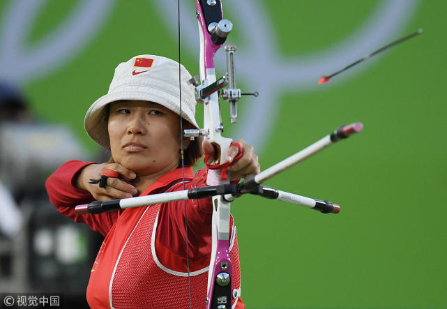 2018年雅加达亚运会射箭赛场进入淘汰赛阶段的角逐,中国两位选手曹慧