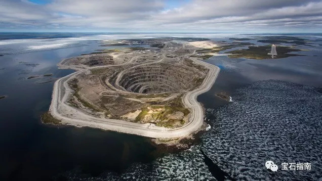 矿区午夜光华加拿大远北地区的钻石