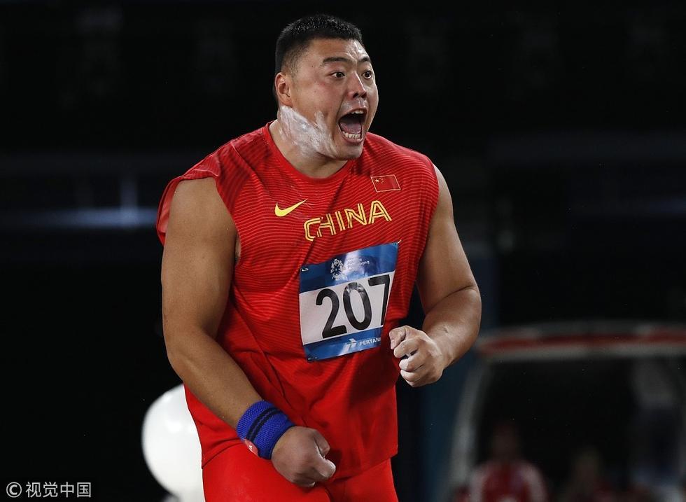 男子铅球印度选手破亚运会纪录夺冠 中国选手刘洋摘银