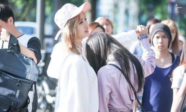 在年少时候互相陪伴对方的一对CP-宣娜