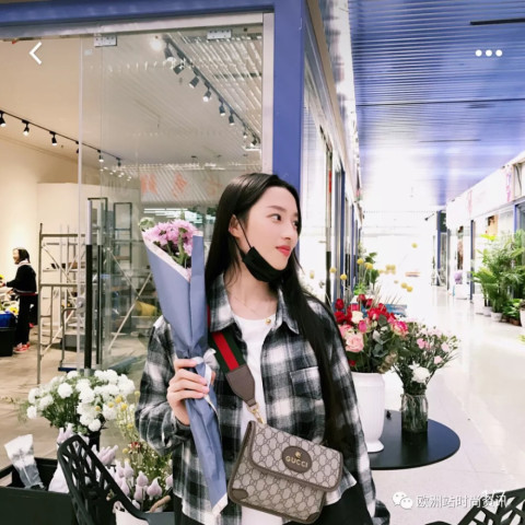 Gucci虎头腰包,今年最潮的复古小包!