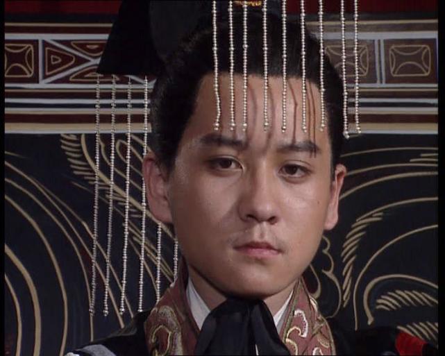 剧中石清的扮演者姬麒麟是一个熟面孔,历数他所诠释的角色,用一句"数