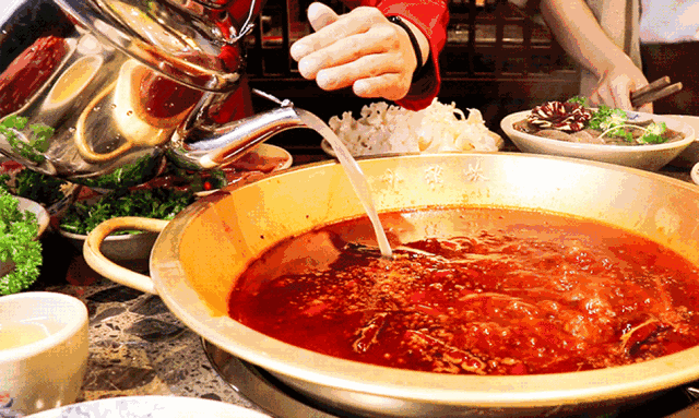 银川西夏区|蜀城一味火锅店年夜饭