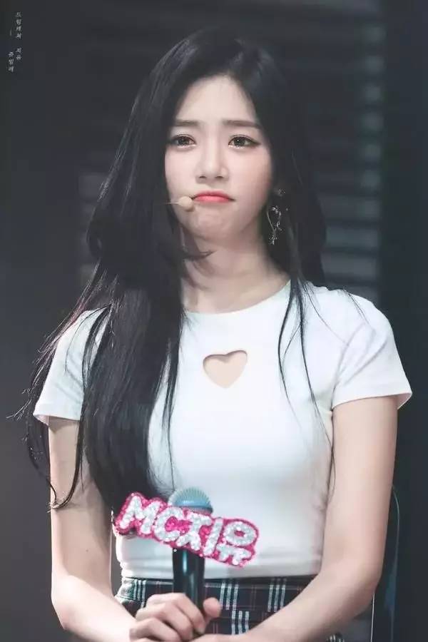 2018最美的减龄发型公主切长发!