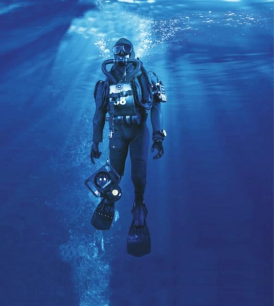 越南蛙人还敢自称世界第一?解放军一武器专打2公里内"水鬼"