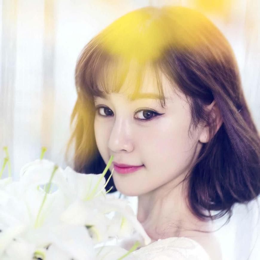 本是香港当红艳星,却因60元硅胶患癌症,如今放