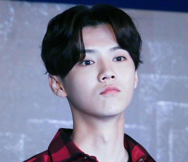 娱乐圈这几位明星原来都是左撇子你知道吗