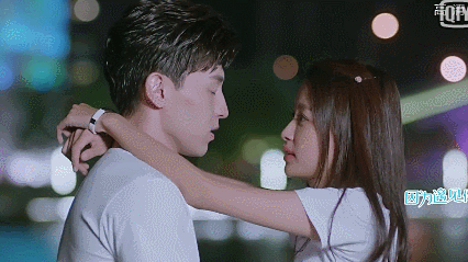 迪丽热巴被邓伦"嫌弃"吻技差,而让邓伦至今难忘的是和她深吻