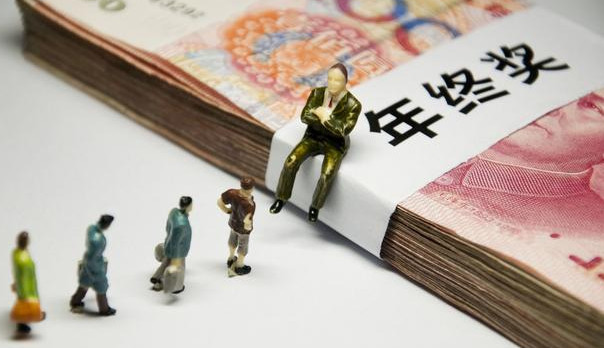 程序员211大学毕业五年每月工资才6000,是不