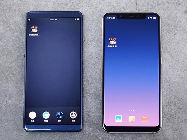 坚果Pro 2S玩吃鸡对比小米8:结果有些意外