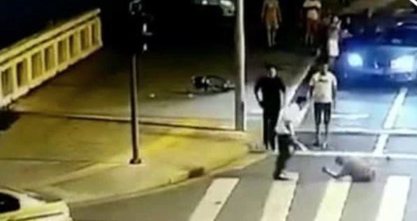 江苏昆山反杀事件现场:死者遭追砍7刀 距医院