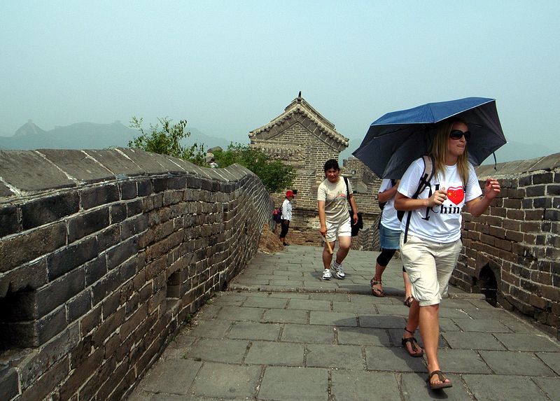 韩国人到中国旅游,吃了一顿全聚德烤鸭,结账的