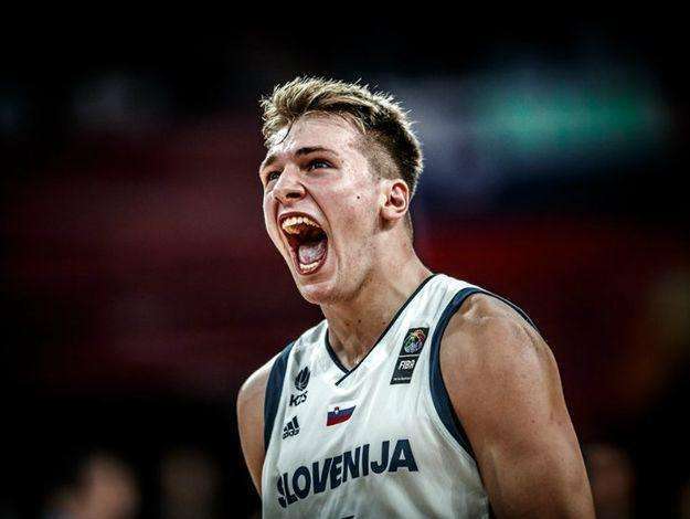 东契奇登陆NBA仍心系母队 训练时不忘听皇马