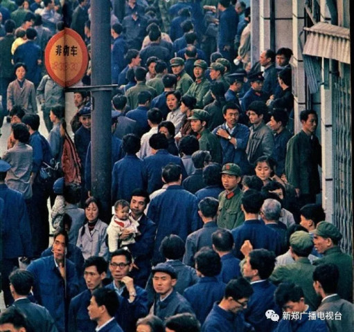 《改革开放40年》--看衣的变化