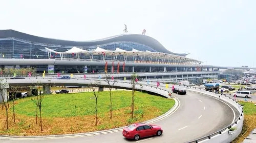 株洲高考生:凭高考录取通知书黄花机场免费接送