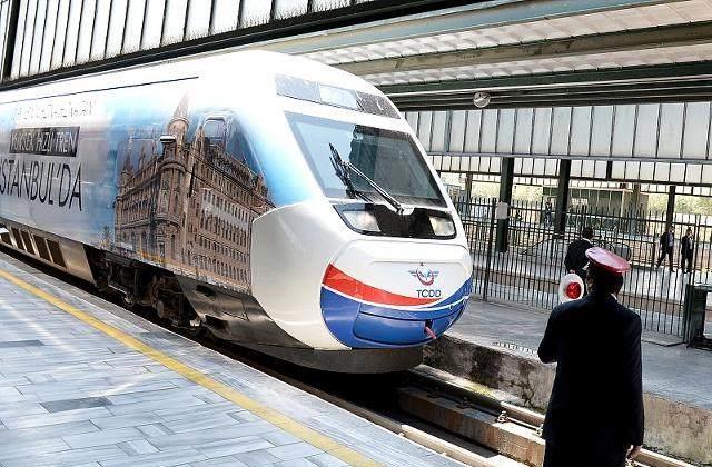 高铁霸座男,列入了严重失信人黑名单,你怎么看