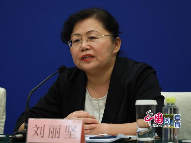 全国人大常委会发布会释疑新个税法:5000元起