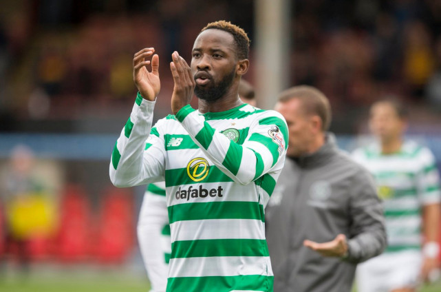 官方:里昂签下登贝莱 转会费2200万欧签约5年