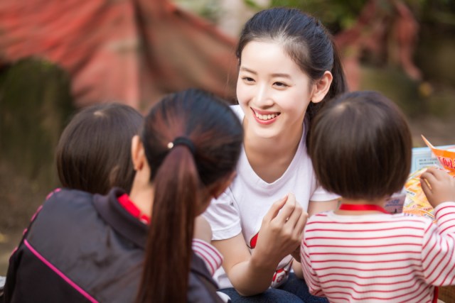 奶茶妹妹章泽天毕业照你见过吗?