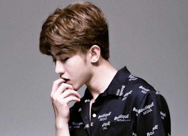 蔡徐坤,最新歌获得外国榜单第一,网友:碰瓷儿碰