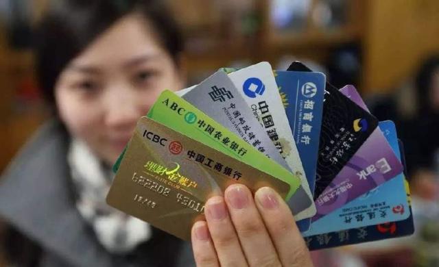 公司账户的钱转到自己私人账户里属于逃税吗?