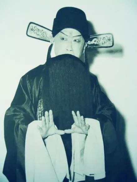 《群英会》 马连良饰鲁肃