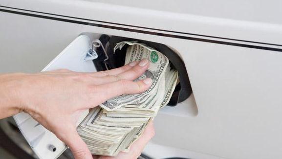 养一台10万左右的车一年要花费多少钱?算完后