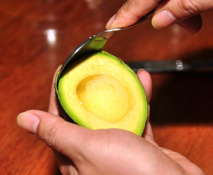 5种用勺子吃更美味的食物,赌1毛钱,肯定有你没