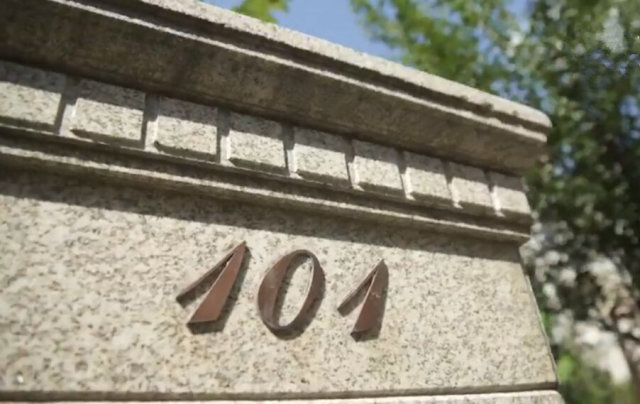 RNG北京基地超豪华,门牌号101有故事?网友:真