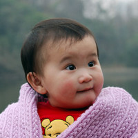 2岁左右的宝宝应该如何教育?培养责任感是关