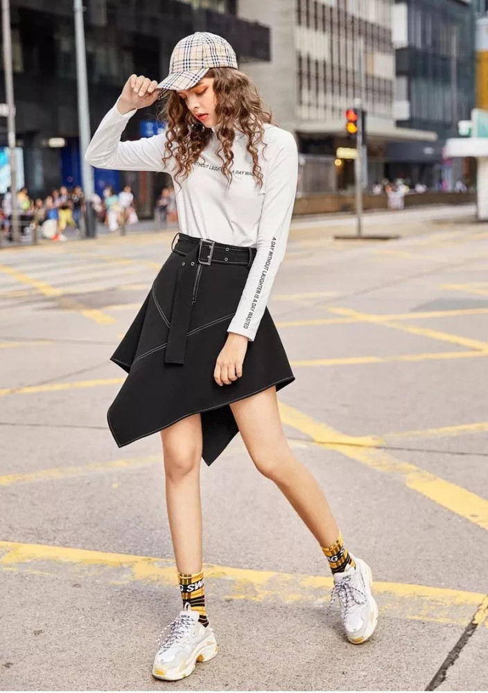 2021流行穿衣风格女,三种实用穿搭懒人必看!